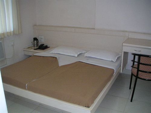 Hotel Tara International Hyderabad Bagian luar foto