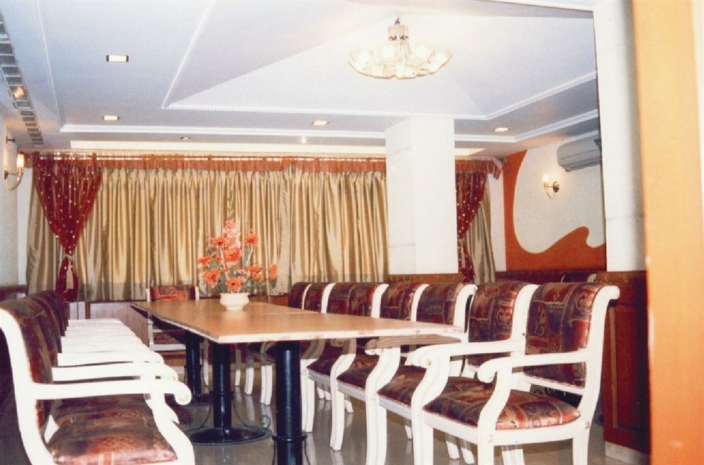 Hotel Tara International Hyderabad Bagian luar foto
