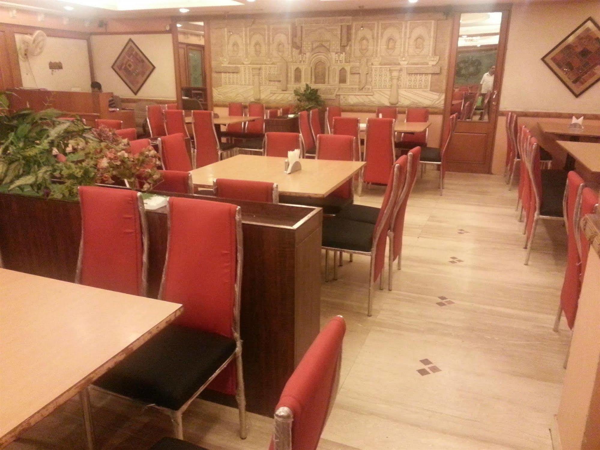 Hotel Tara International Hyderabad Bagian luar foto